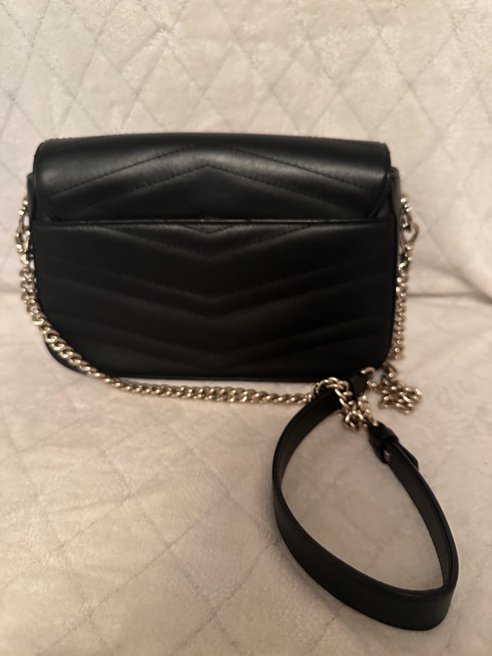 Metro City Black Crossbody/Shoulder Bag with Gold Chain and Accent - Picture 2 of 9